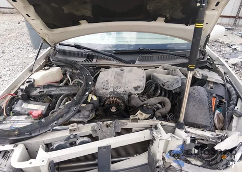 2006 Lincoln Town Car Signature Limited из США, поврежденный, VIN 1LNHM82VX6Y609665